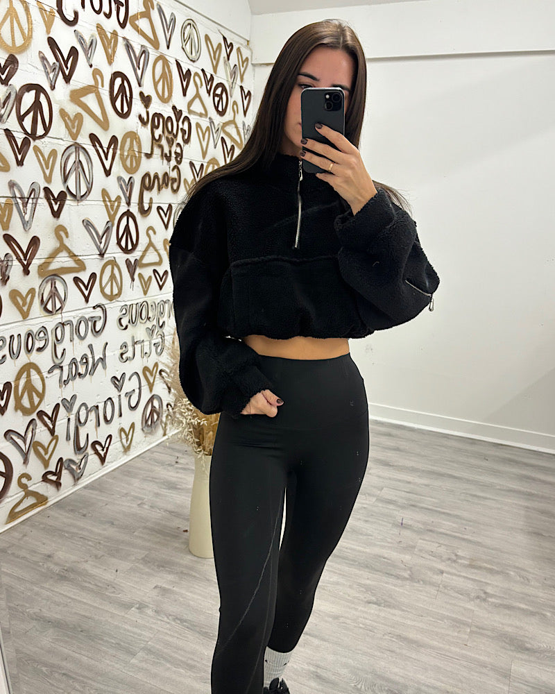 THEA BLACK TEDDY CROPPED JUMPER